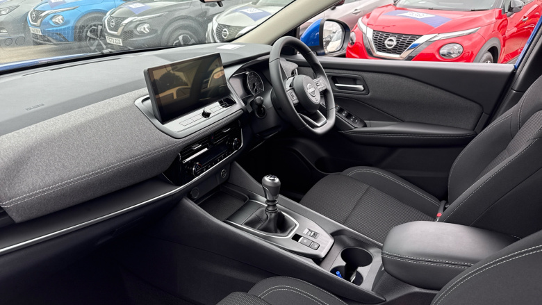 Nissan Qashqai 1.3 DiG-T MH Acenta Premium 5dr Petrol Hatchback